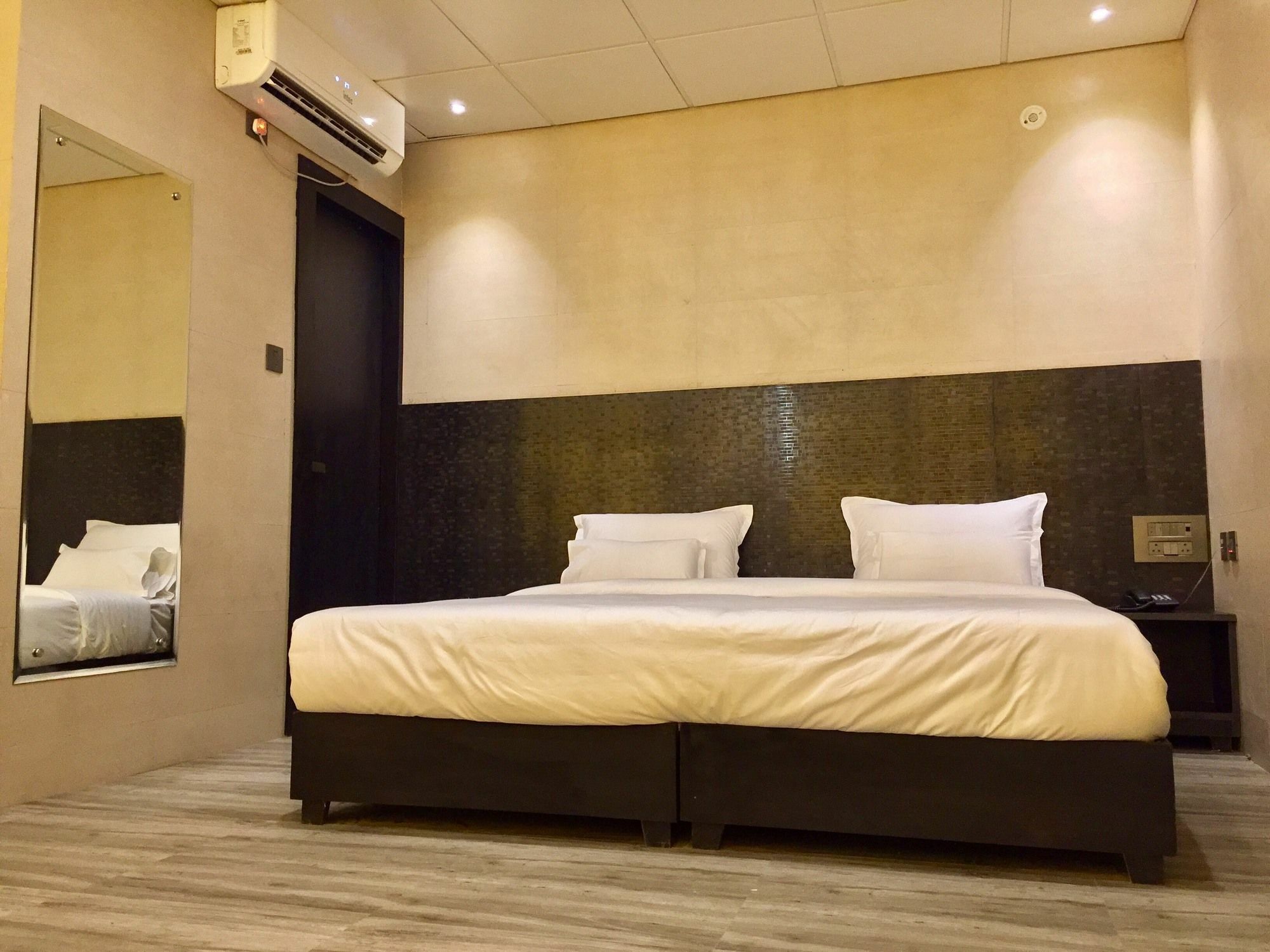 Ace Prime Hotel Greater Noida Exterior foto