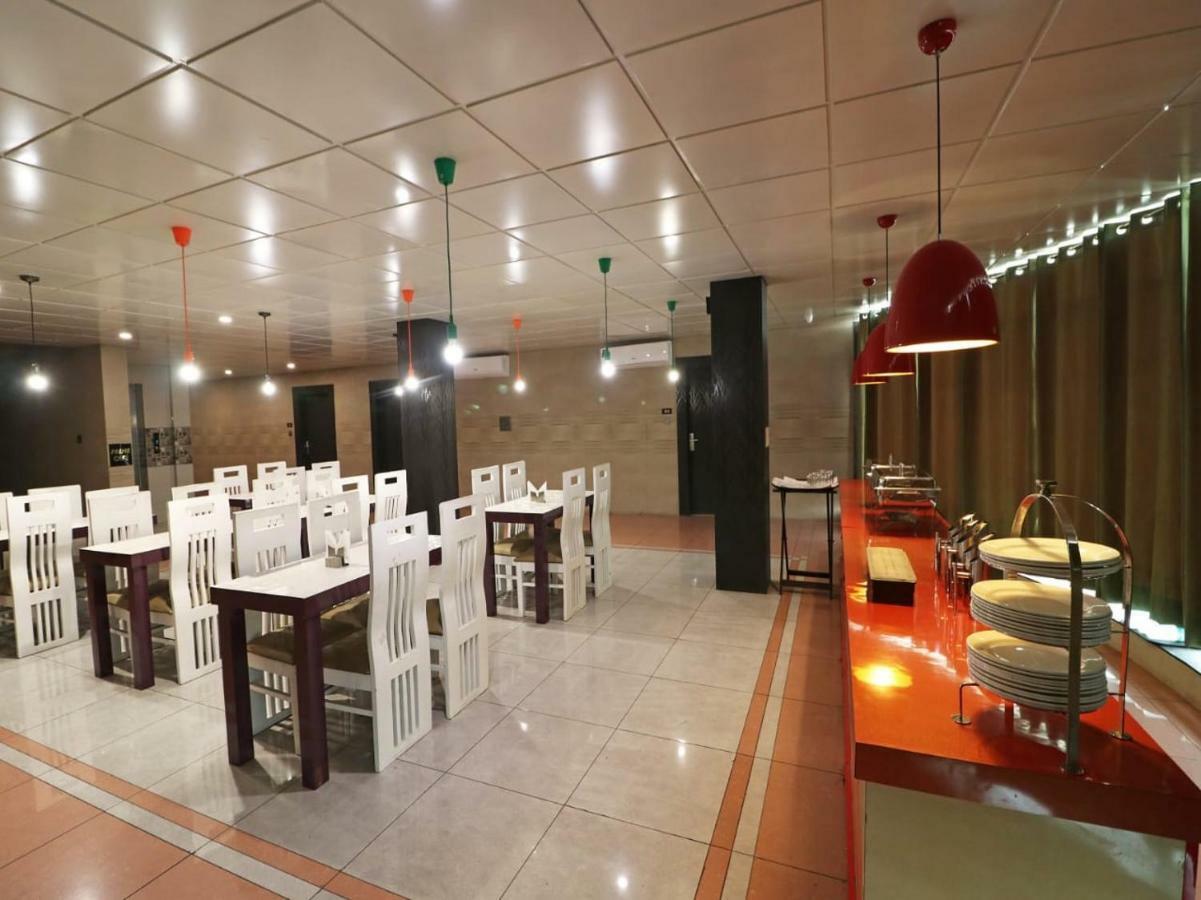 Ace Prime Hotel Greater Noida Exterior foto