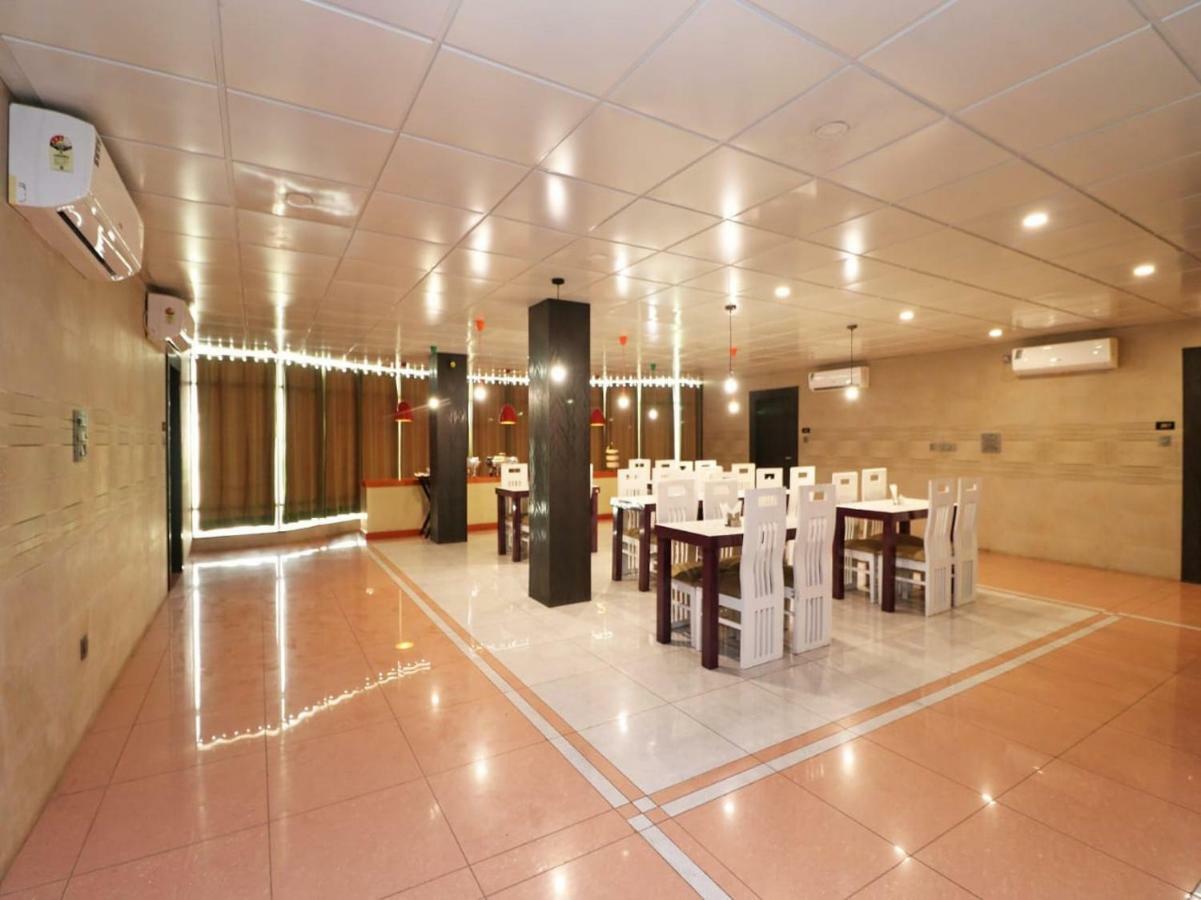 Ace Prime Hotel Greater Noida Exterior foto